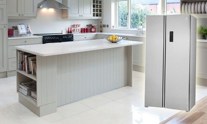 Tủ lạnh Electrolux 541 lít ESE5301AG màu bạc thiết kế sang trọng và đẳng cấp